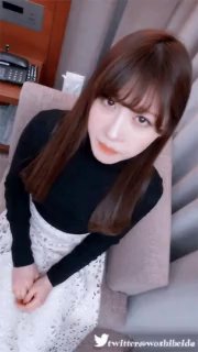 Cô gái mắt to dễ thương và ông già đeo kính đang quan hệ tình dục, chi tiết cận cảnh rõ nét về cảnh quan hệ, nhiều tư thế phục vụ và chinh phục ông già