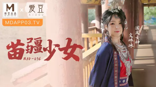 Đưa cô bạn vú to về nhà khi đi họp lớp