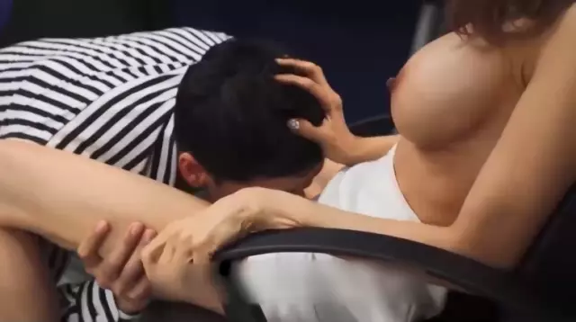 Em gái tóc hồng bú cặc rồi cho bạn trai địt đủ kiểuu