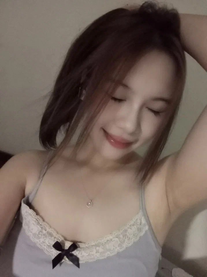 Em chồng tốt tình dùng cặc khủng địt chị dâu nứng lồn